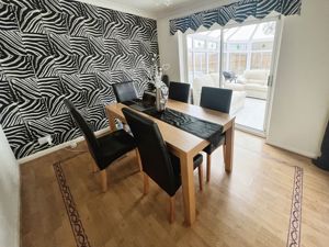 Dining Room- click for photo gallery